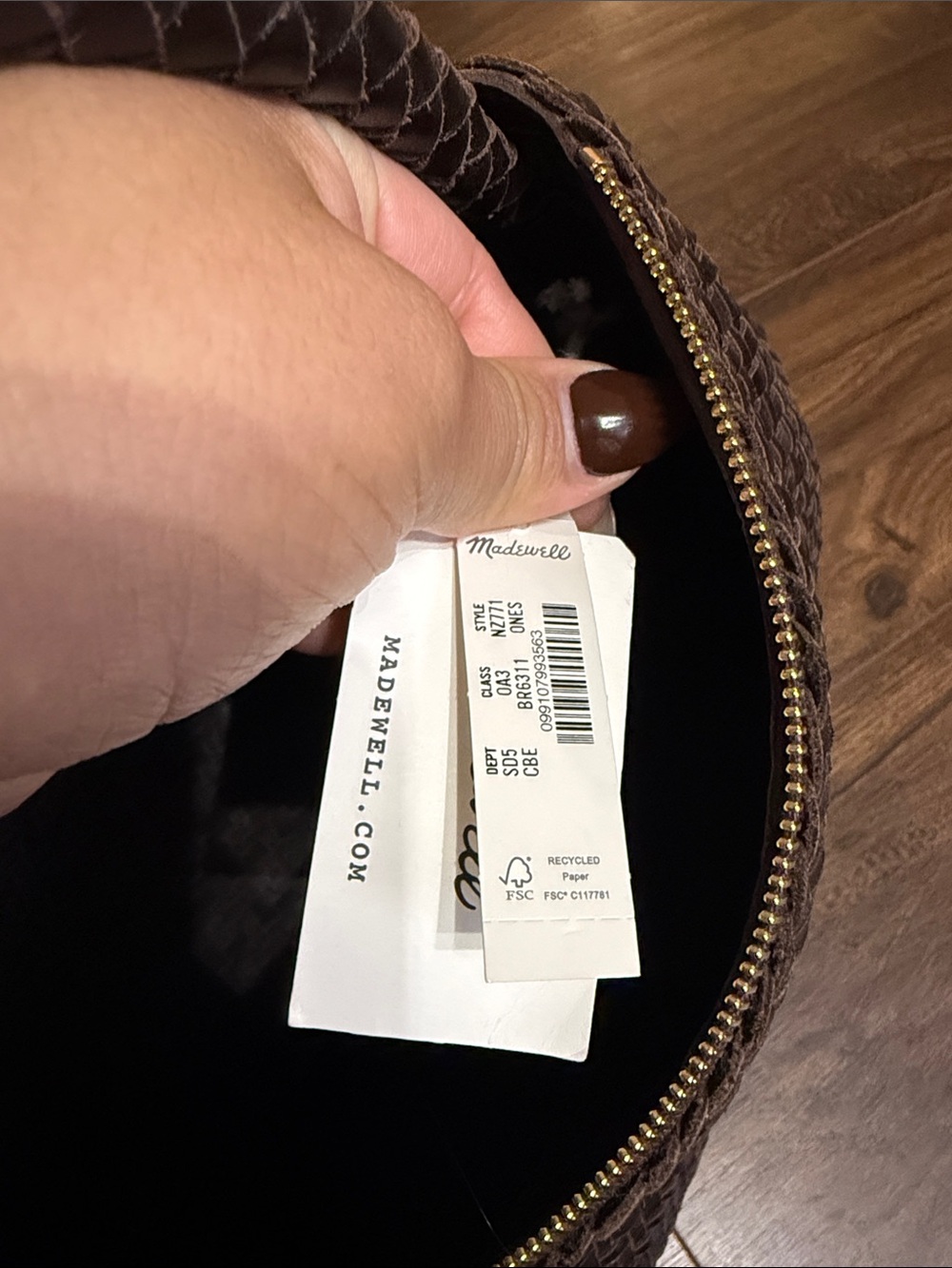 NWT Madewell The Signature Woven Zip Top Shoulder Bag in Coffee Bean - Picture 8 of 12